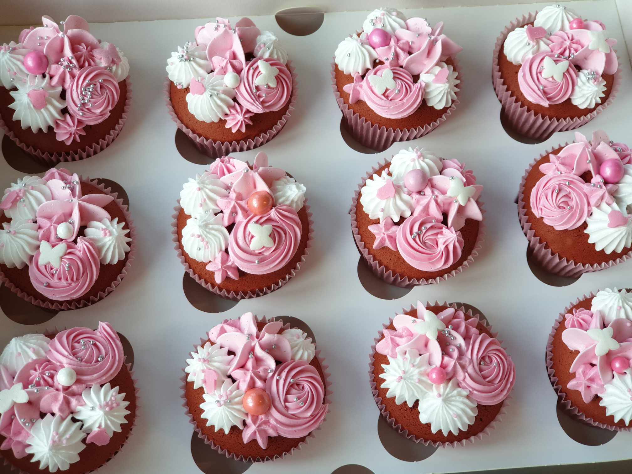 roze baby cupcake